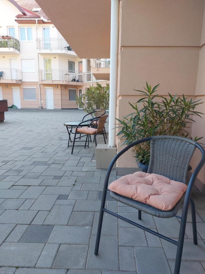 Myrelax Apartment - Hajdúszoboszló Exterior foto