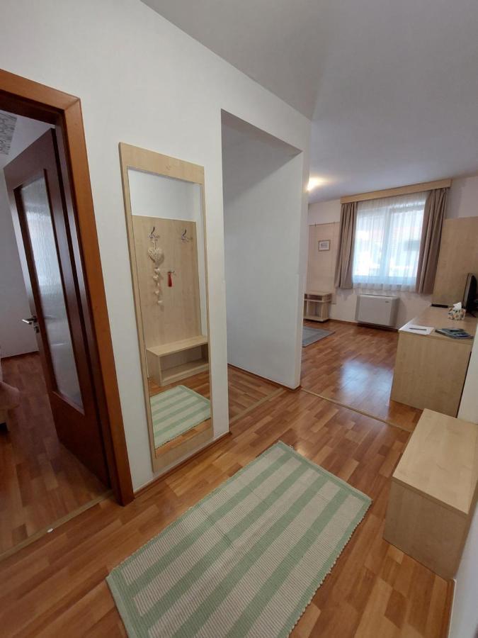 Myrelax Apartment - Hajdúszoboszló Exterior foto